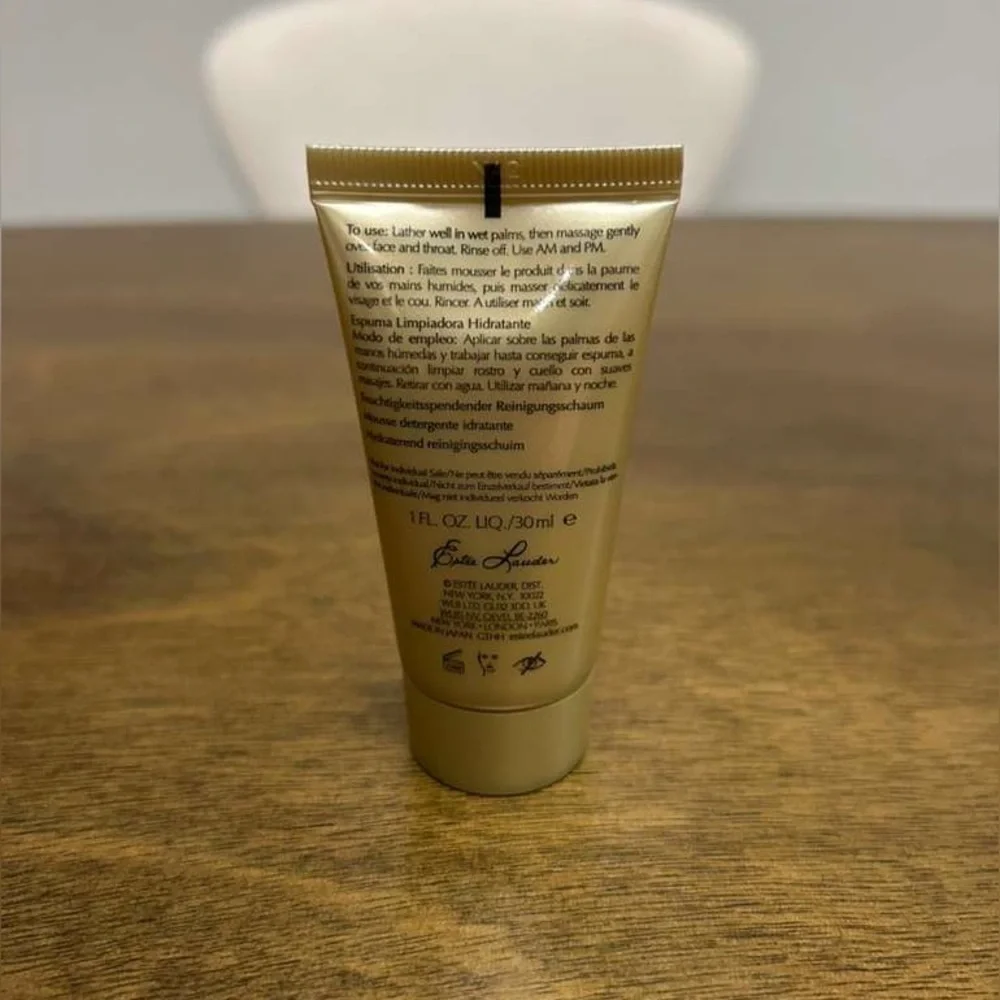 Estee Lauder ReNutriv Ultimate The Secret Of‎ Infinite Brilliance (0378)